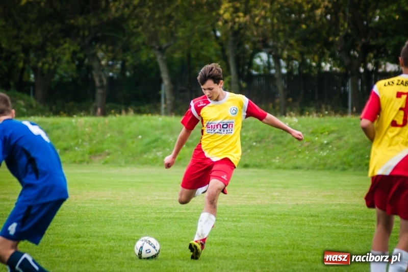 Zdjęcie w galerii na portalu naszraciborz.pl: Pewna wygrana juniorów Rafako z Zabełkowem wiadomości z regionu