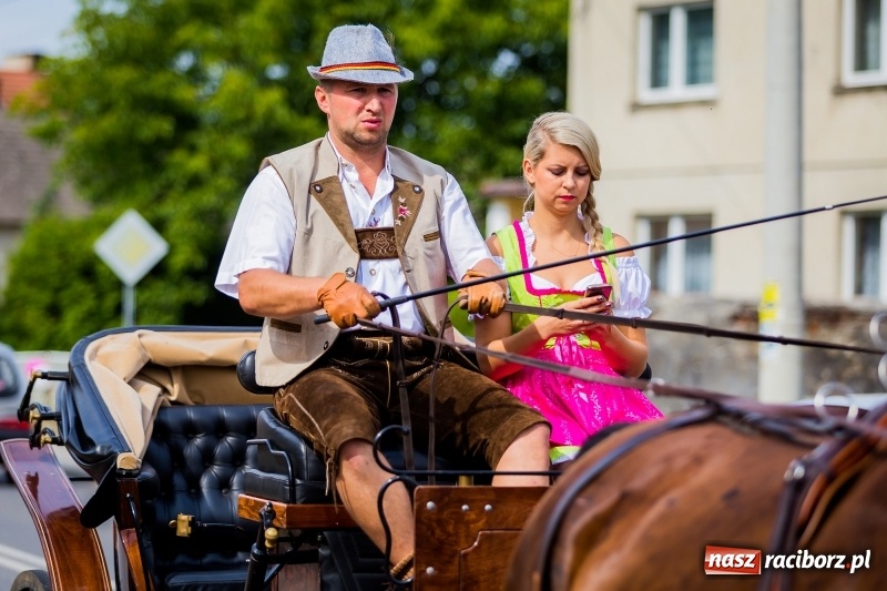 Zdjęcie w galerii na portalu naszraciborz.pl: Baletnice i rolnicy-urzędnicy na dożynkach w Pawłowie wiadomości z regionu