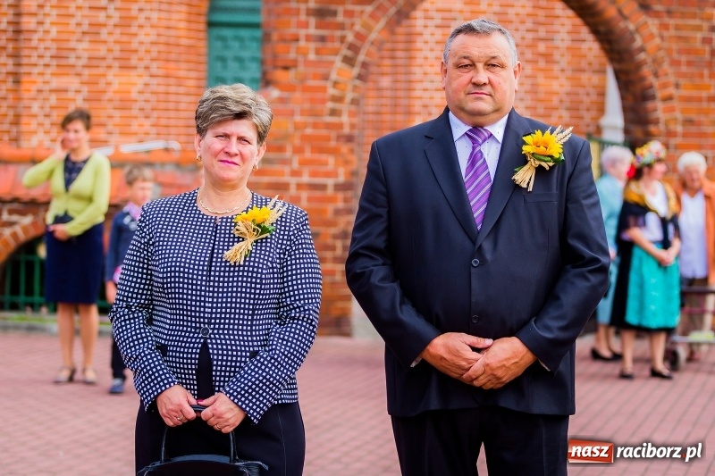 Zdjęcie w galerii na portalu naszraciborz.pl: Baletnice i rolnicy-urzędnicy na dożynkach w Pawłowie wiadomości z regionu