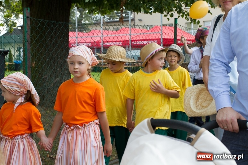 Zdjęcie w galerii na portalu naszraciborz.pl: Samborowickie dożynki z archeologią w tle wiadomości z regionu