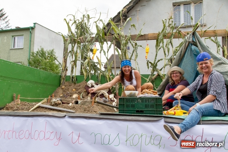 Zdjęcie w galerii na portalu naszraciborz.pl: Samborowickie dożynki z archeologią w tle wiadomości z regionu
