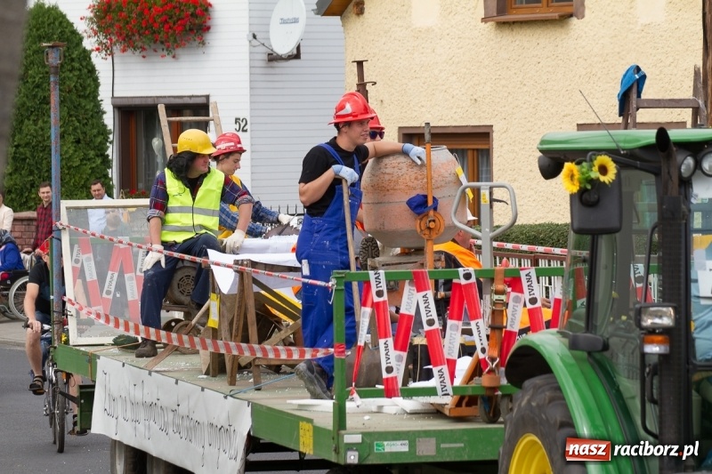 Zdjęcie w galerii na portalu naszraciborz.pl: Samborowickie dożynki z archeologią w tle wiadomości z regionu