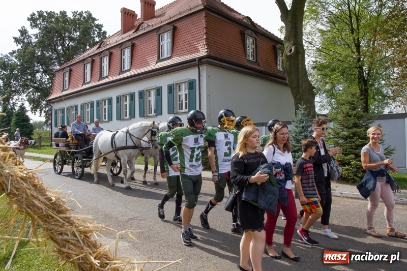 Zdjęcie w galerii na portalu naszraciborz.pl: Samborowickie dożynki z archeologią w tle wiadomości z regionu