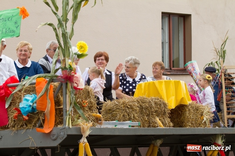 Zdjęcie w galerii na portalu naszraciborz.pl: Barwne i wesołe dożynki w Krzanowicach wiadomości z regionu