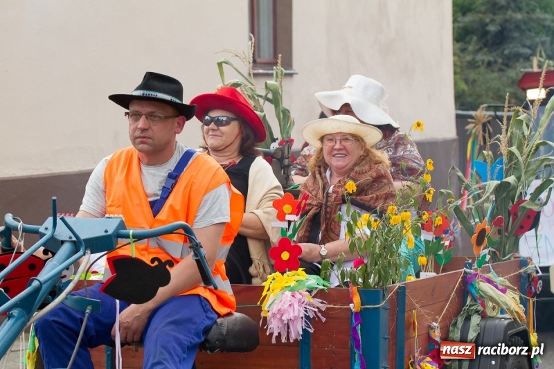 Zdjęcie w galerii na portalu naszraciborz.pl: Barwne i wesołe dożynki w Krzanowicach wiadomości z regionu