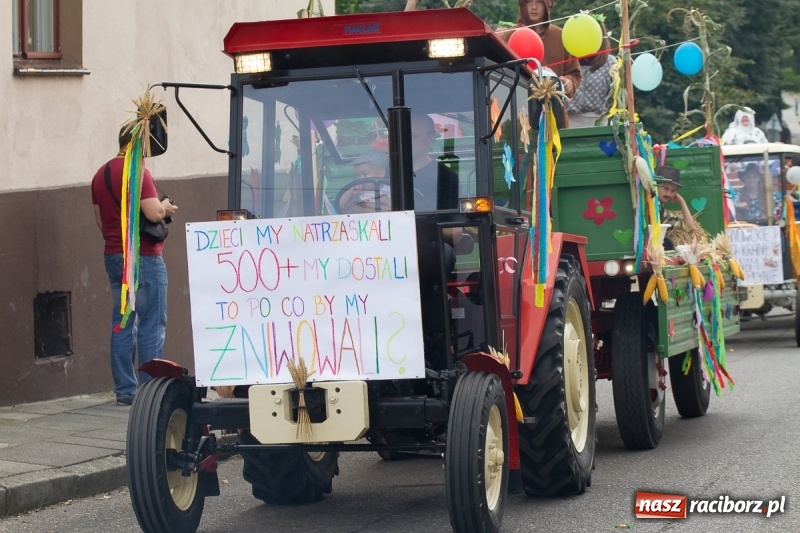 Zdjęcie w galerii na portalu naszraciborz.pl: Barwne i wesołe dożynki w Krzanowicach wiadomości z regionu