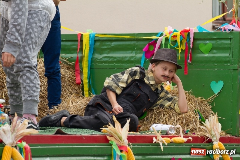 Zdjęcie w galerii na portalu naszraciborz.pl: Barwne i wesołe dożynki w Krzanowicach wiadomości z regionu