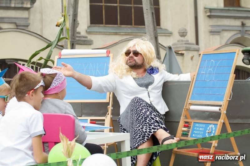 Zdjęcie w galerii na portalu naszraciborz.pl: Barwne i wesołe dożynki w Krzanowicach wiadomości z regionu