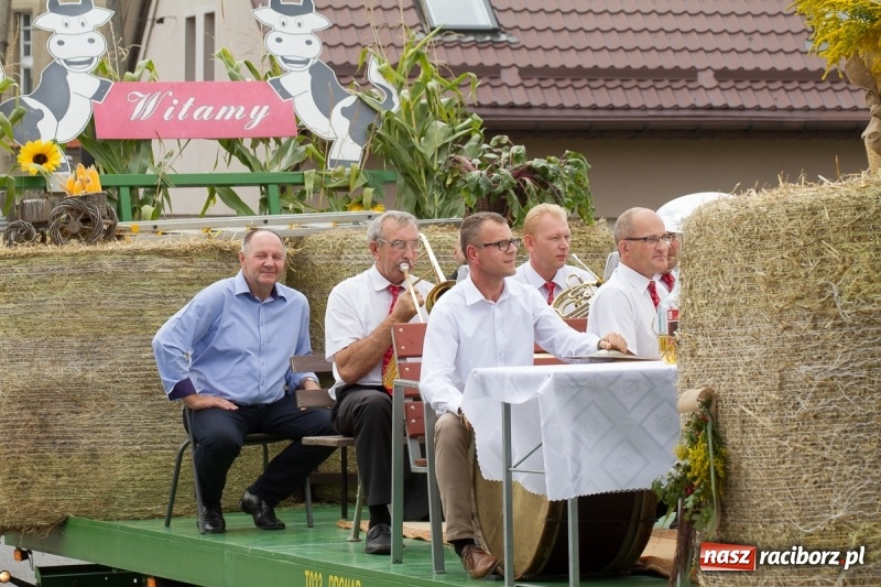 Zdjęcie w galerii na portalu naszraciborz.pl: Barwne i wesołe dożynki w Krzanowicach wiadomości z regionu