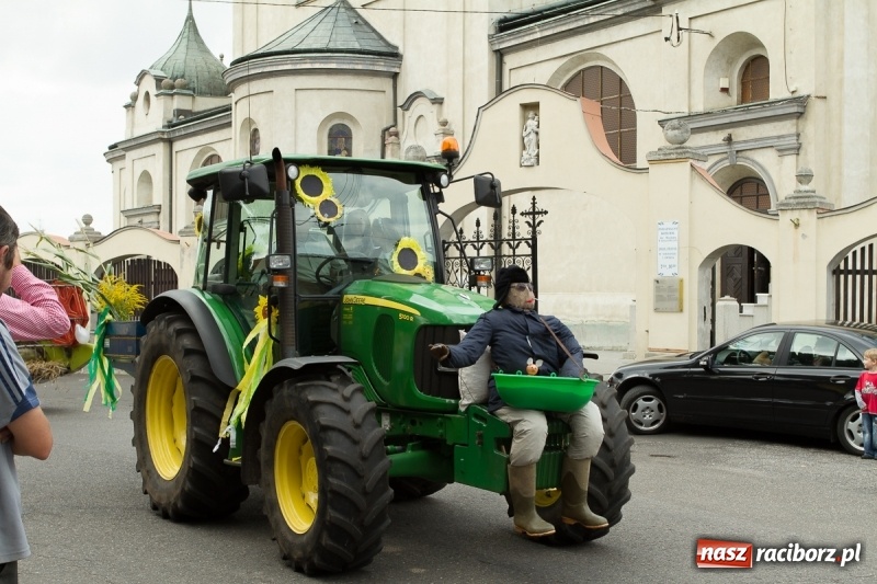 Zdjęcie w galerii na portalu naszraciborz.pl: Barwne i wesołe dożynki w Krzanowicach wiadomości z regionu