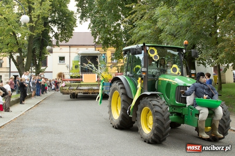Zdjęcie w galerii na portalu naszraciborz.pl: Barwne i wesołe dożynki w Krzanowicach wiadomości z regionu