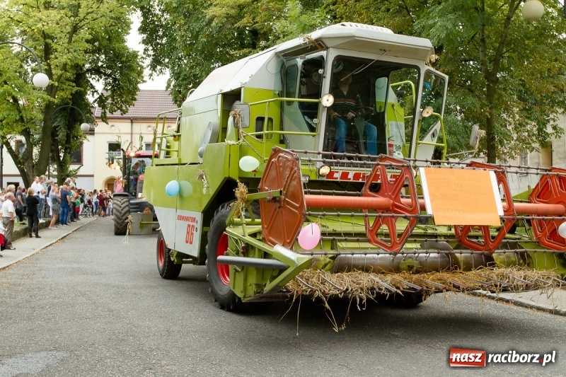 Zdjęcie w galerii na portalu naszraciborz.pl: Barwne i wesołe dożynki w Krzanowicach wiadomości z regionu