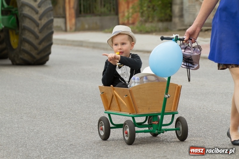 Zdjęcie w galerii na portalu naszraciborz.pl: Barwne i wesołe dożynki w Krzanowicach wiadomości z regionu