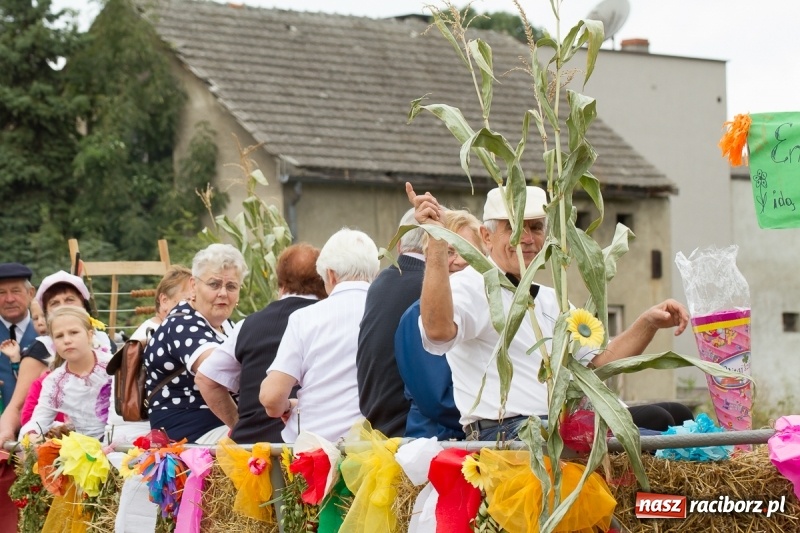 Zdjęcie w galerii na portalu naszraciborz.pl: Barwne i wesołe dożynki w Krzanowicach wiadomości z regionu