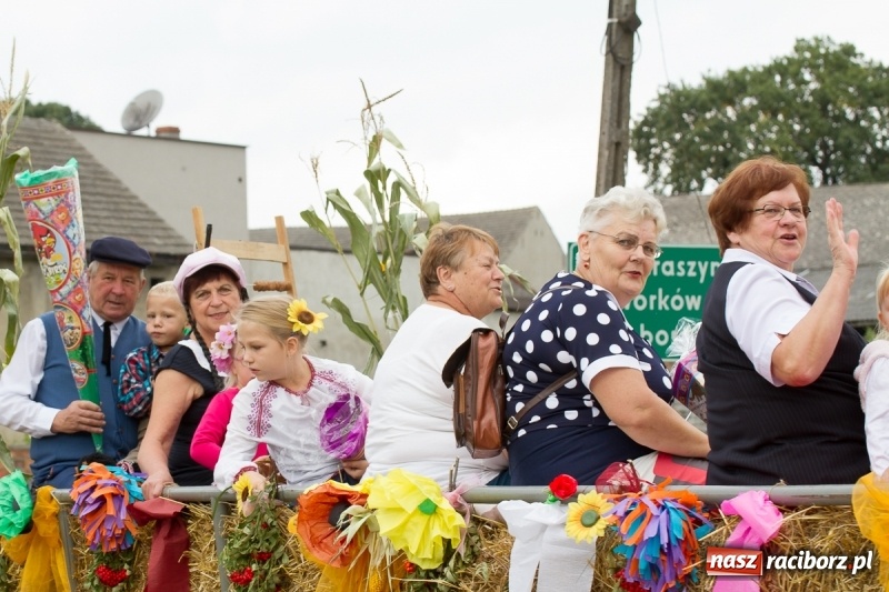 Zdjęcie w galerii na portalu naszraciborz.pl: Barwne i wesołe dożynki w Krzanowicach wiadomości z regionu