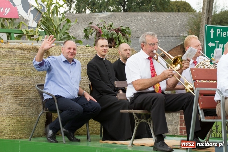 Zdjęcie w galerii na portalu naszraciborz.pl: Barwne i wesołe dożynki w Krzanowicach wiadomości z regionu