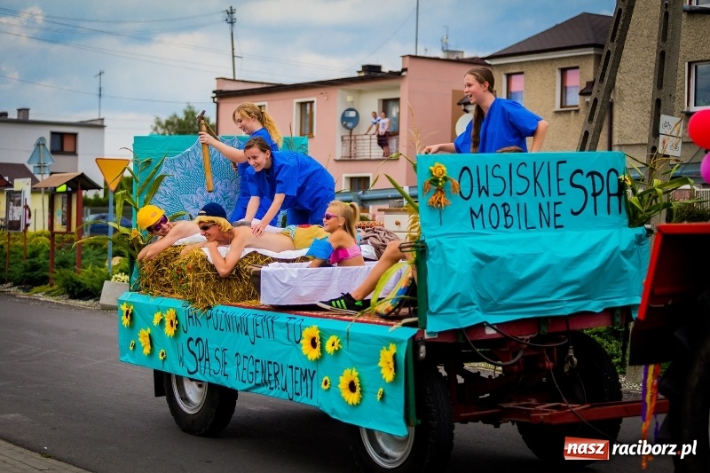 Zdjęcie w galerii na portalu naszraciborz.pl: Mobilne spa, stare wypieki i chleb ze smalcem, czyli święto plonów w Owsiszczach wiadomości z regionu