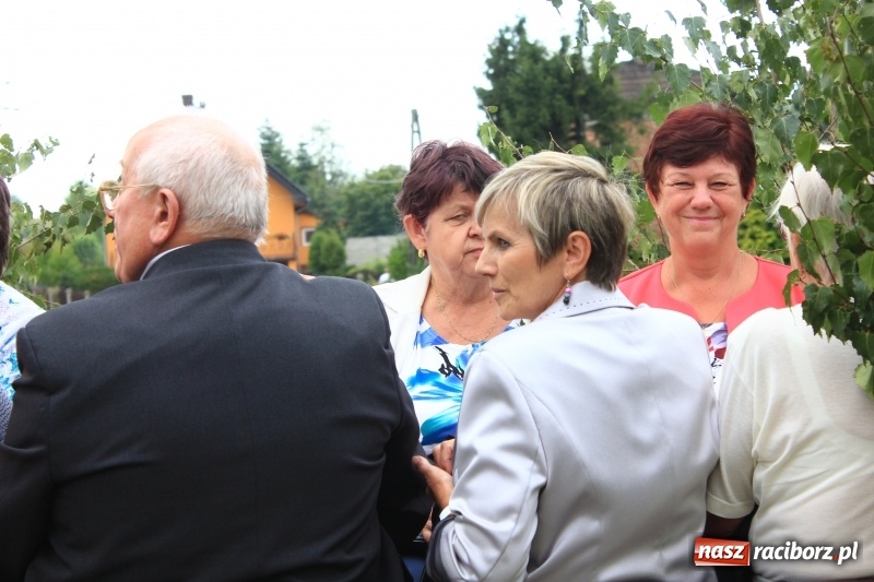 Zdjęcie w galerii na portalu naszraciborz.pl: Niebiańska szkoła, biuro ochrony dożynek i kobylskie leniuchy na dożynkach w Rzuchowie wiadomości z regionu