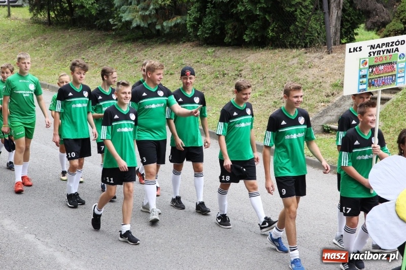 Zdjęcie w galerii na portalu naszraciborz.pl: U sąsiadów. Potężny korowód dożynkowy w Syryni wiadomości z regionu