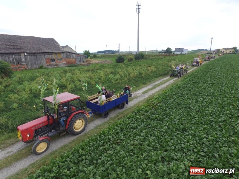 Zdjęcie w galerii na portalu naszraciborz.pl: Na dożynkach w Modzurowie i Szonowicach wiadomości z regionu