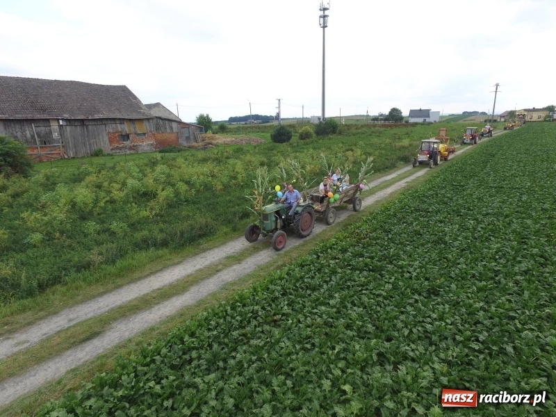 Zdjęcie w galerii na portalu naszraciborz.pl: Na dożynkach w Modzurowie i Szonowicach wiadomości z regionu