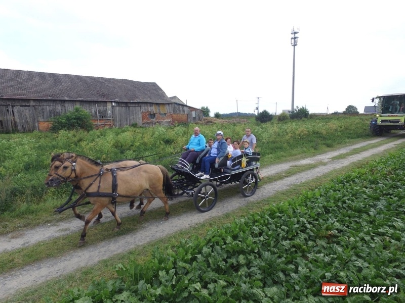 Zdjęcie w galerii na portalu naszraciborz.pl: Na dożynkach w Modzurowie i Szonowicach wiadomości z regionu
