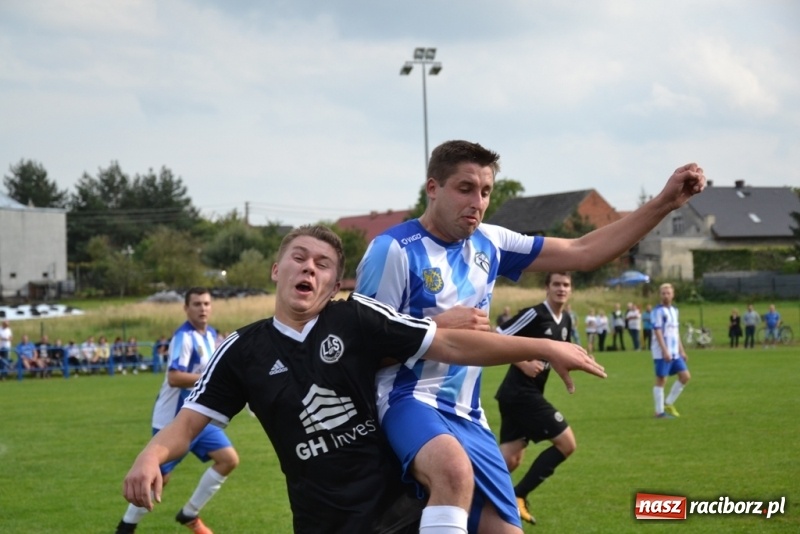 Zdjęcie w galerii na portalu naszraciborz.pl: LKS Jankowice przerwał pasmo zwycięstw Markowic wiadomości z regionu