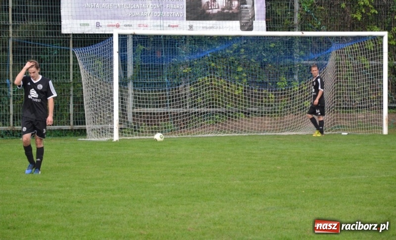 Zdjęcie w galerii na portalu naszraciborz.pl: LKS Jankowice przerwał pasmo zwycięstw Markowic wiadomości z regionu