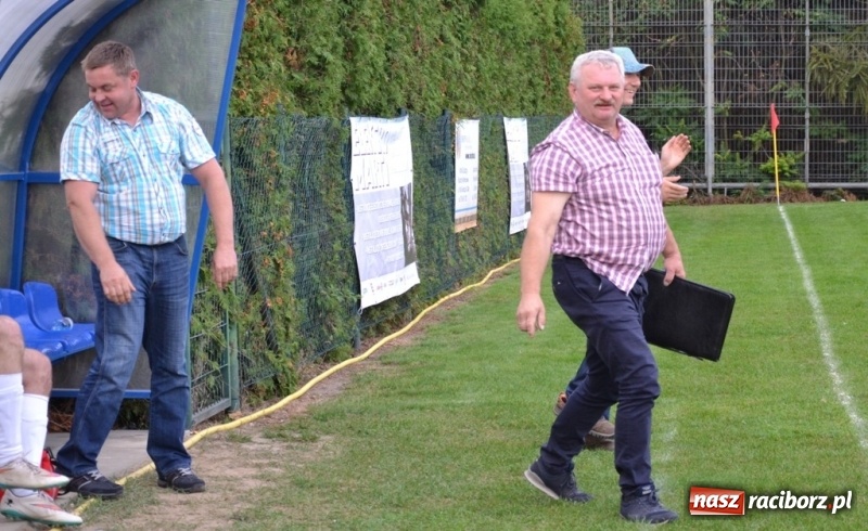 Zdjęcie w galerii na portalu naszraciborz.pl: LKS Jankowice przerwał pasmo zwycięstw Markowic wiadomości z regionu