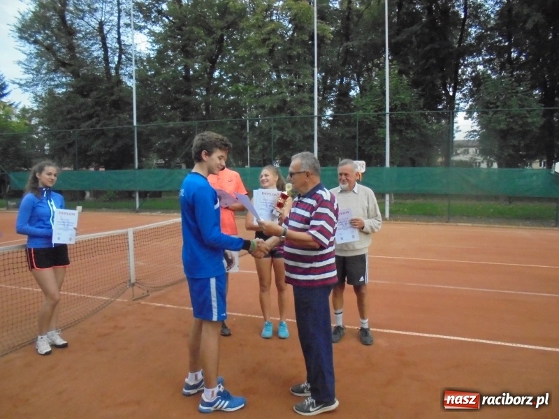 Zdjęcie w galerii na portalu naszraciborz.pl: Wojciech Rybiński zdobywcą pucharu Związków Zawodowych Rafako wiadomości z regionu