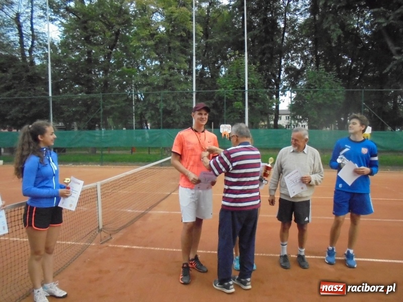 Zdjęcie w galerii na portalu naszraciborz.pl: Wojciech Rybiński zdobywcą pucharu Związków Zawodowych Rafako wiadomości z regionu