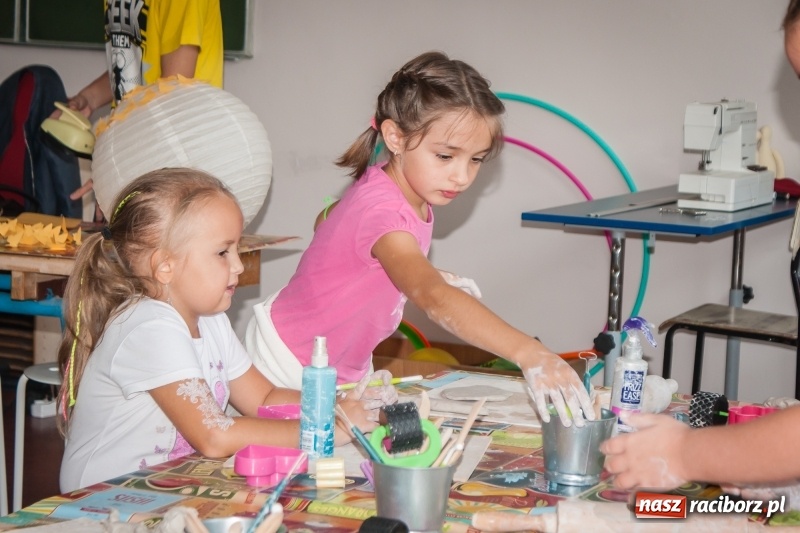 Zdjęcie w galerii na portalu naszraciborz.pl: W SP 1 otwarto Juniorowo, czyli świetlicę inną niż wszystkie wiadomości z regionu