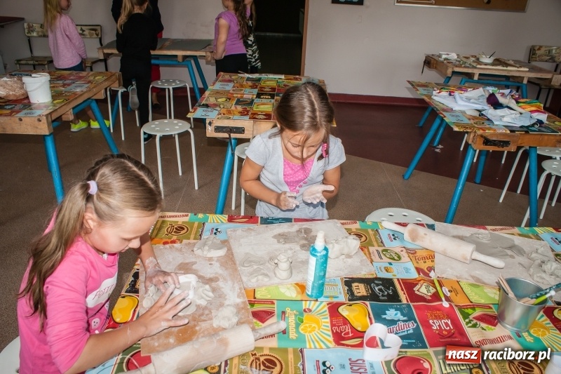 Zdjęcie w galerii na portalu naszraciborz.pl: W SP 1 otwarto Juniorowo, czyli świetlicę inną niż wszystkie wiadomości z regionu