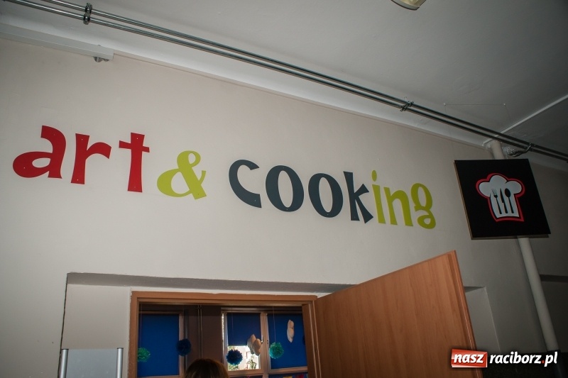 Zdjęcie w galerii na portalu naszraciborz.pl: W SP 1 otwarto Juniorowo, czyli świetlicę inną niż wszystkie wiadomości z regionu