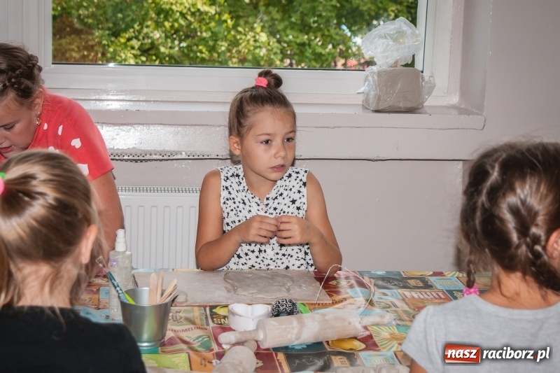 Zdjęcie w galerii na portalu naszraciborz.pl: W SP 1 otwarto Juniorowo, czyli świetlicę inną niż wszystkie wiadomości z regionu