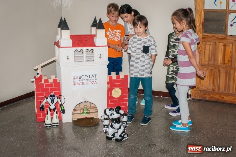 Zdjęcie w galerii na portalu naszraciborz.pl: W SP 1 otwarto Juniorowo, czyli świetlicę inną niż wszystkie wiadomości z regionu