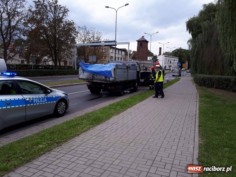 Zdjęcie w galerii na portalu naszraciborz.pl: Wycieki oleju napędowego to już plaga Raciborza  wiadomości z regionu