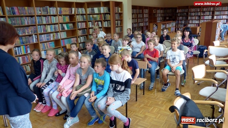 Zdjęcie w galerii na portalu naszraciborz.pl: Autorka książek dla dzieci - Małgorzata Strękowska-Zaremba gościła w Raciborzu wiadomości z regionu