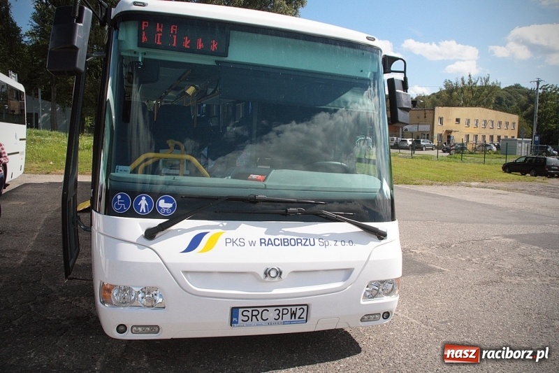 Zdjęcie w galerii na portalu naszraciborz.pl: PKS Racibórz z nowymi autobusami. Obsłużą powiat wodzisławski wiadomości z regionu
