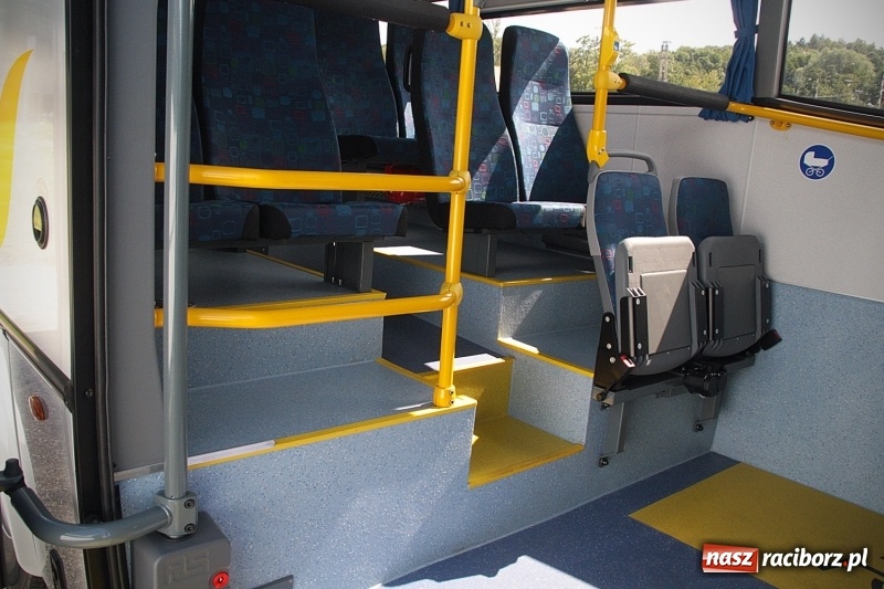 Zdjęcie w galerii na portalu naszraciborz.pl: PKS Racibórz z nowymi autobusami. Obsłużą powiat wodzisławski wiadomości z regionu