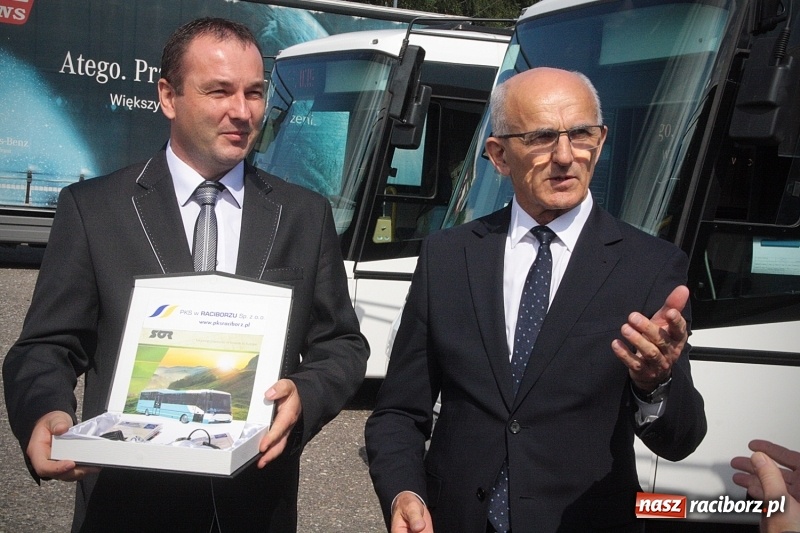 Zdjęcie w galerii na portalu naszraciborz.pl: PKS Racibórz z nowymi autobusami. Obsłużą powiat wodzisławski wiadomości z regionu