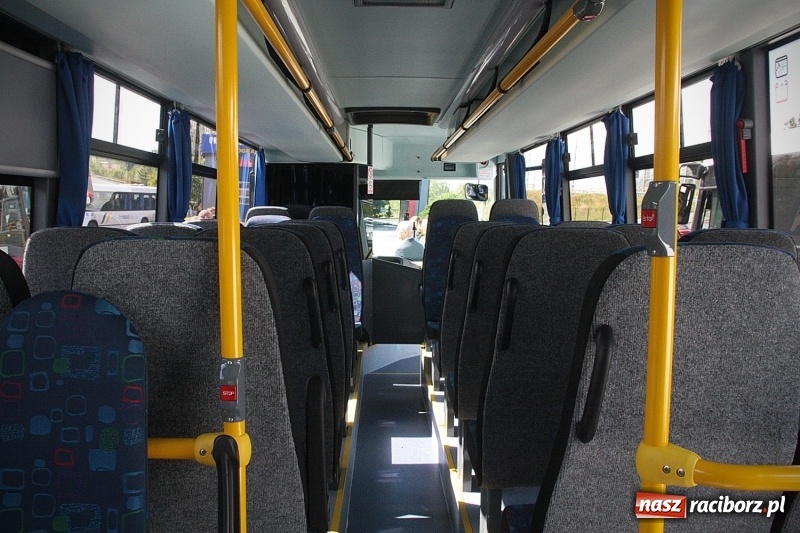 Zdjęcie w galerii na portalu naszraciborz.pl: PKS Racibórz z nowymi autobusami. Obsłużą powiat wodzisławski wiadomości z regionu