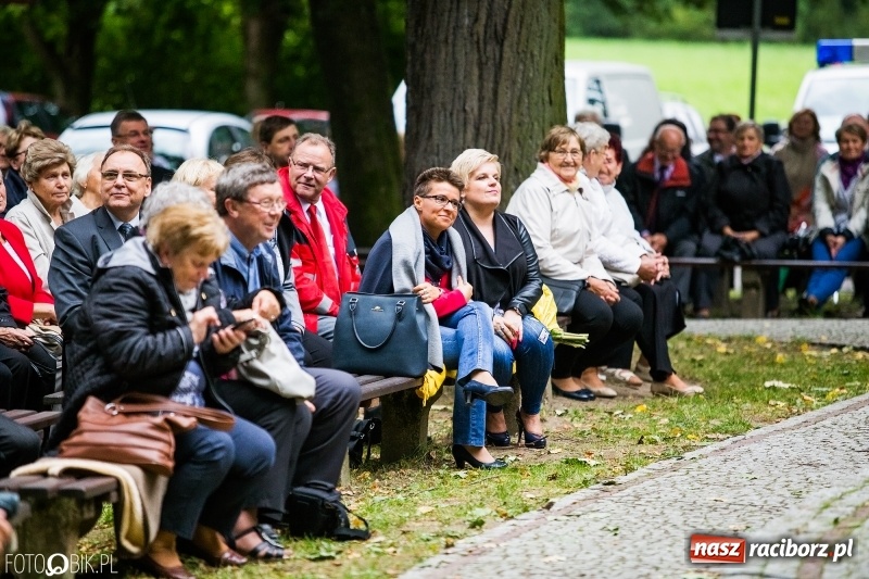 Zdjęcie w galerii na portalu naszraciborz.pl: Pierwszy dzień obchodów 750-lecia Pietrowic Wielkich oraz 350-lecia kościółka pw. św. Krzyża wiadomości z regionu