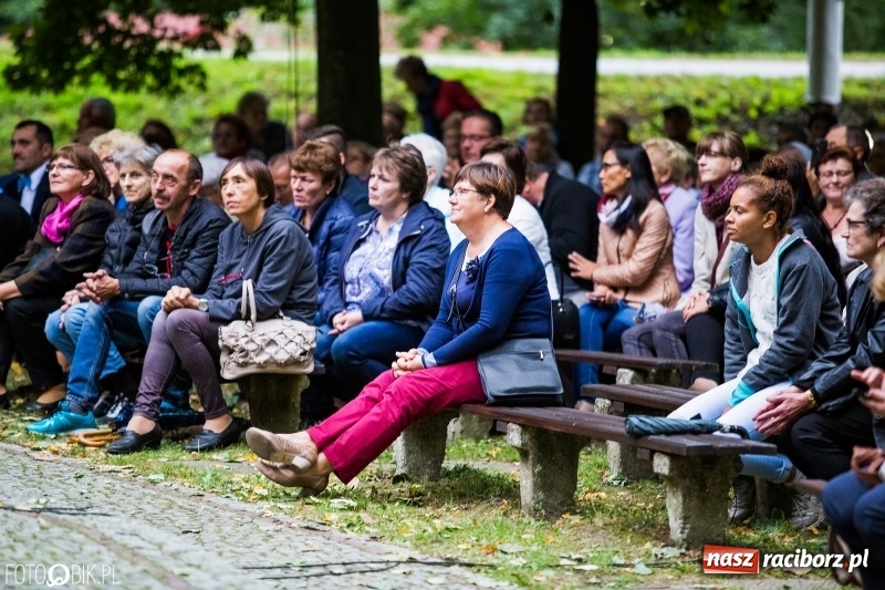 Zdjęcie w galerii na portalu naszraciborz.pl: Pierwszy dzień obchodów 750-lecia Pietrowic Wielkich oraz 350-lecia kościółka pw. św. Krzyża wiadomości z regionu