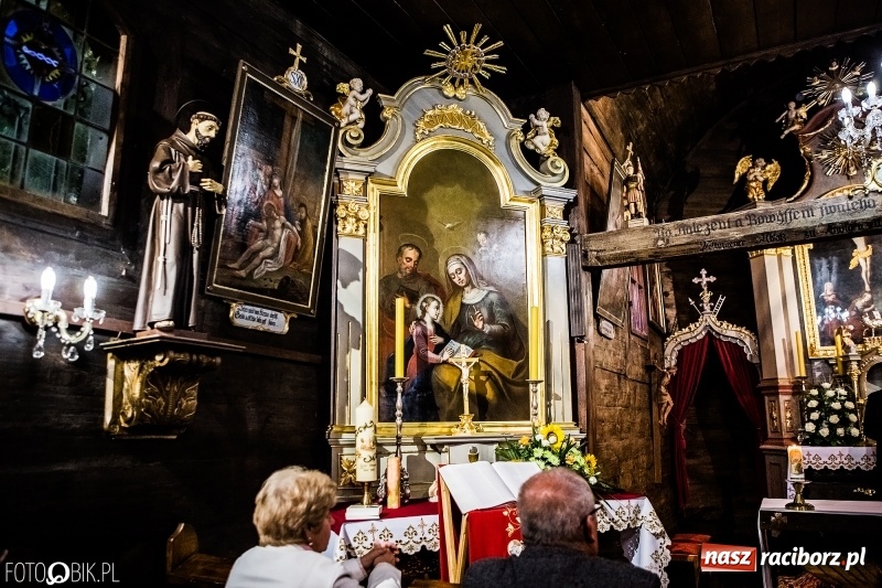 Zdjęcie w galerii na portalu naszraciborz.pl: Pierwszy dzień obchodów 750-lecia Pietrowic Wielkich oraz 350-lecia kościółka pw. św. Krzyża wiadomości z regionu