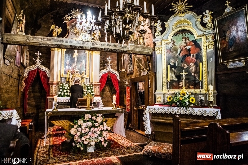 Zdjęcie w galerii na portalu naszraciborz.pl: Pierwszy dzień obchodów 750-lecia Pietrowic Wielkich oraz 350-lecia kościółka pw. św. Krzyża wiadomości z regionu