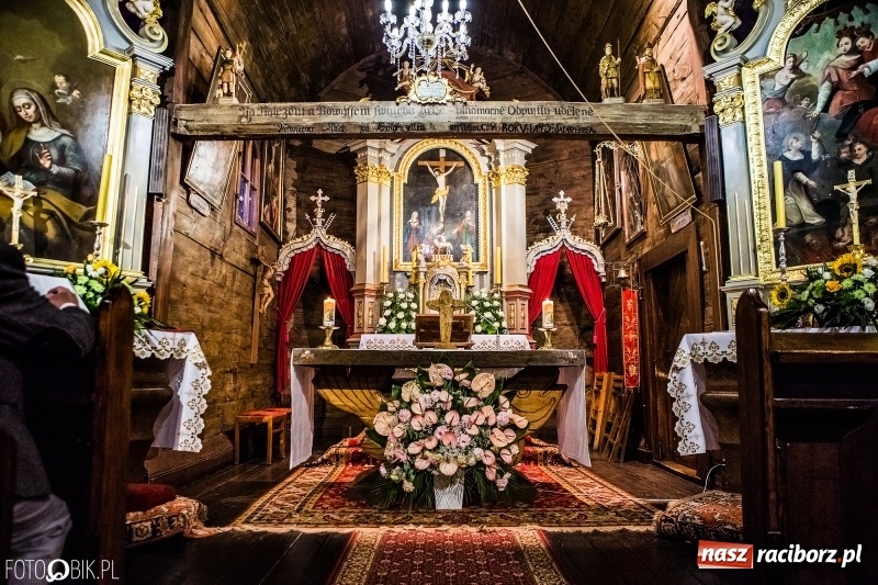 Zdjęcie w galerii na portalu naszraciborz.pl: Pierwszy dzień obchodów 750-lecia Pietrowic Wielkich oraz 350-lecia kościółka pw. św. Krzyża wiadomości z regionu