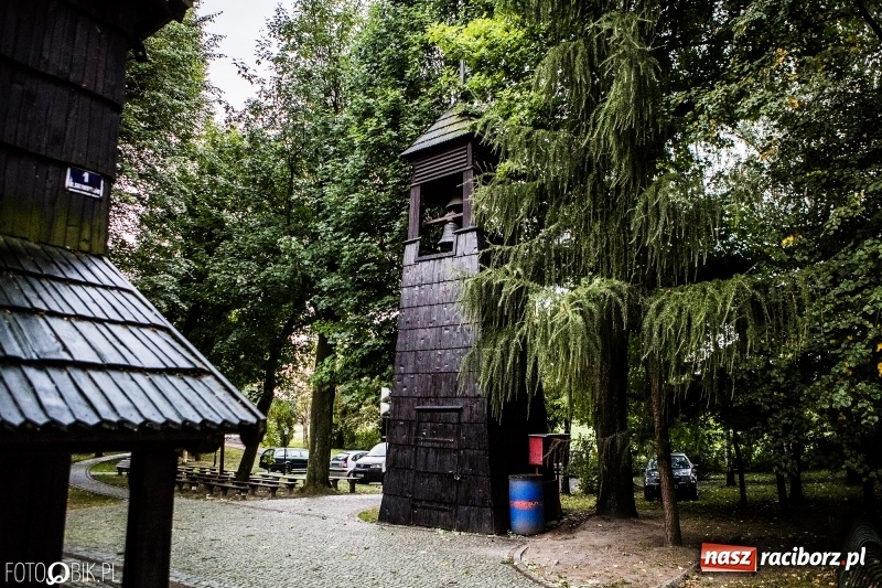 Zdjęcie w galerii na portalu naszraciborz.pl: Pierwszy dzień obchodów 750-lecia Pietrowic Wielkich oraz 350-lecia kościółka pw. św. Krzyża wiadomości z regionu