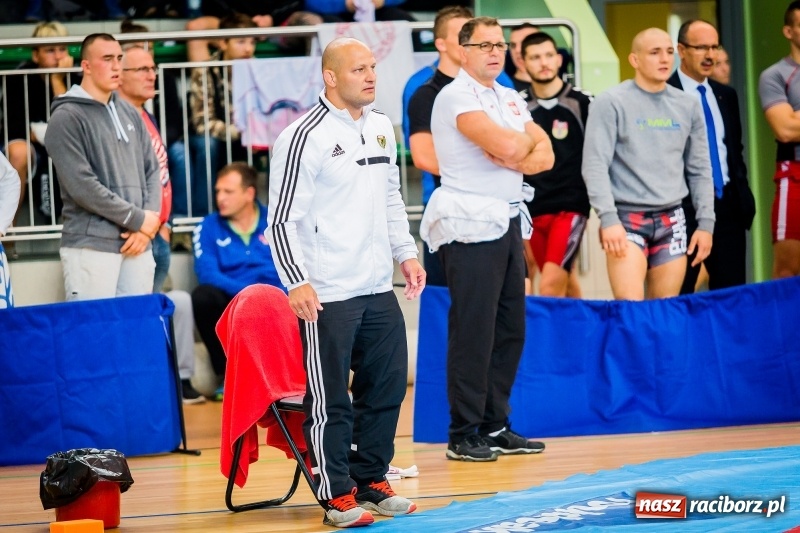 Zdjęcie w galerii na portalu naszraciborz.pl: W Arenie Rafako trwają mistrzostwa Polski seniorów w zapasach  wiadomości z regionu
