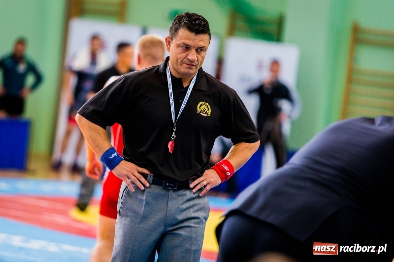 Zdjęcie w galerii na portalu naszraciborz.pl: W Arenie Rafako trwają mistrzostwa Polski seniorów w zapasach  wiadomości z regionu